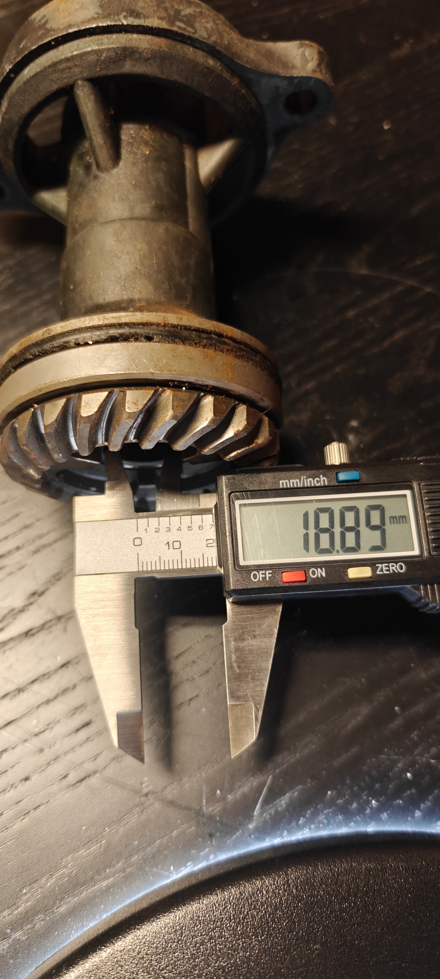 Lagerhållare med drev yamaha 683-45361-02-4d