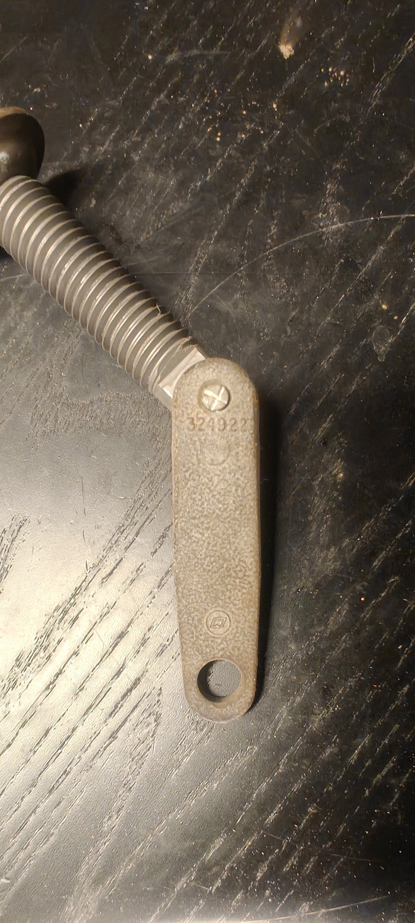 Bygelskruv omc 0433672