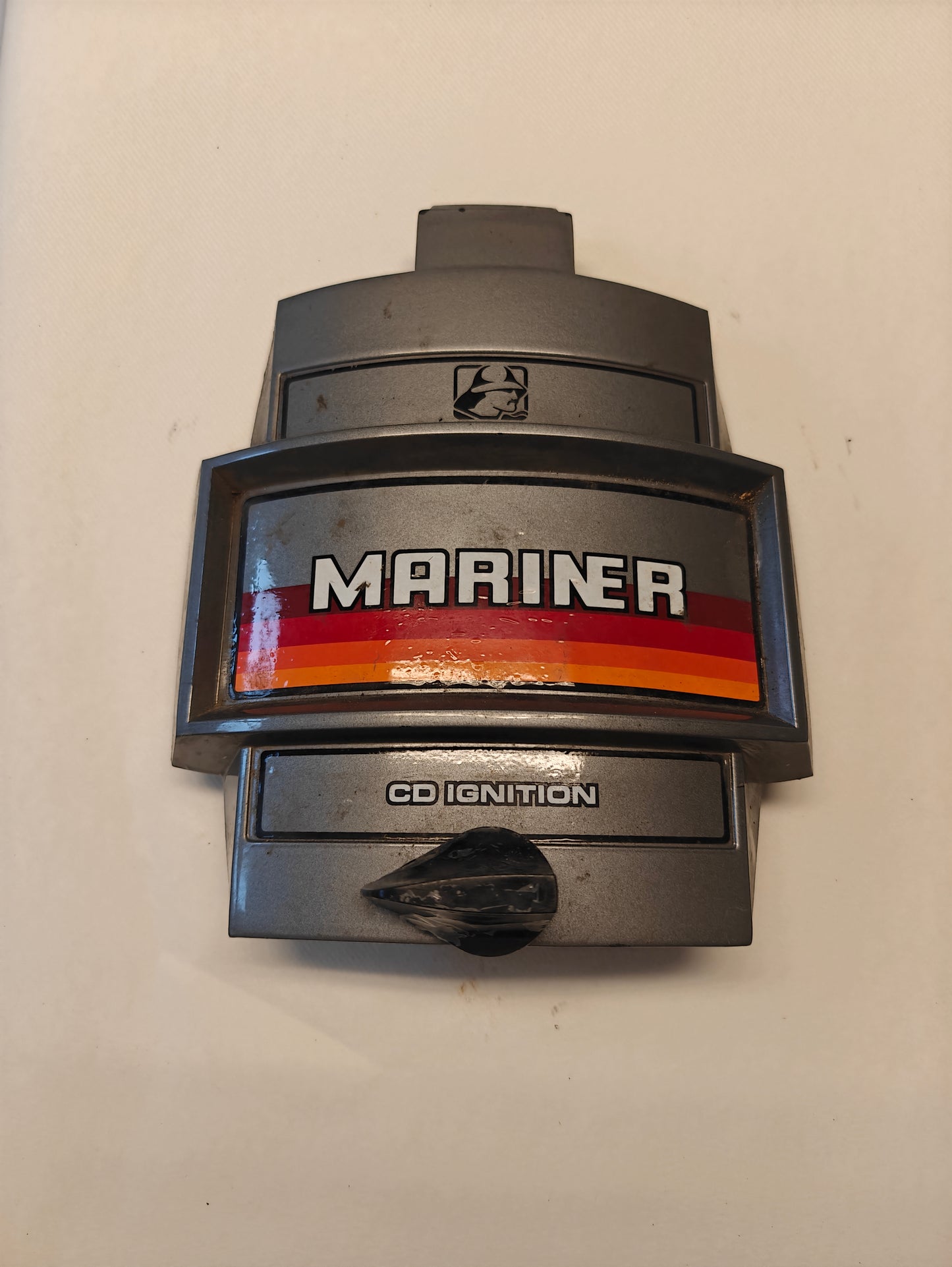 Sköld motorkåpa mariner