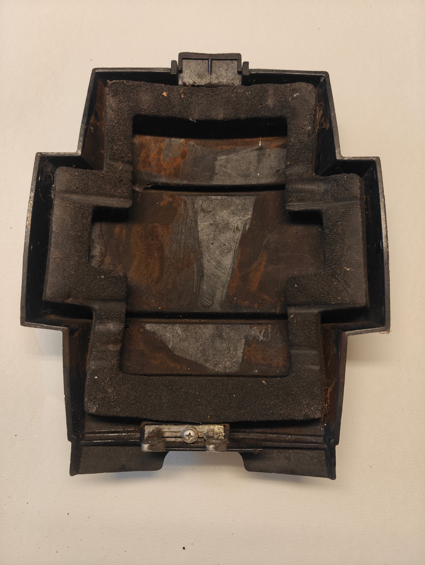 Sköld motorkåpa mercury