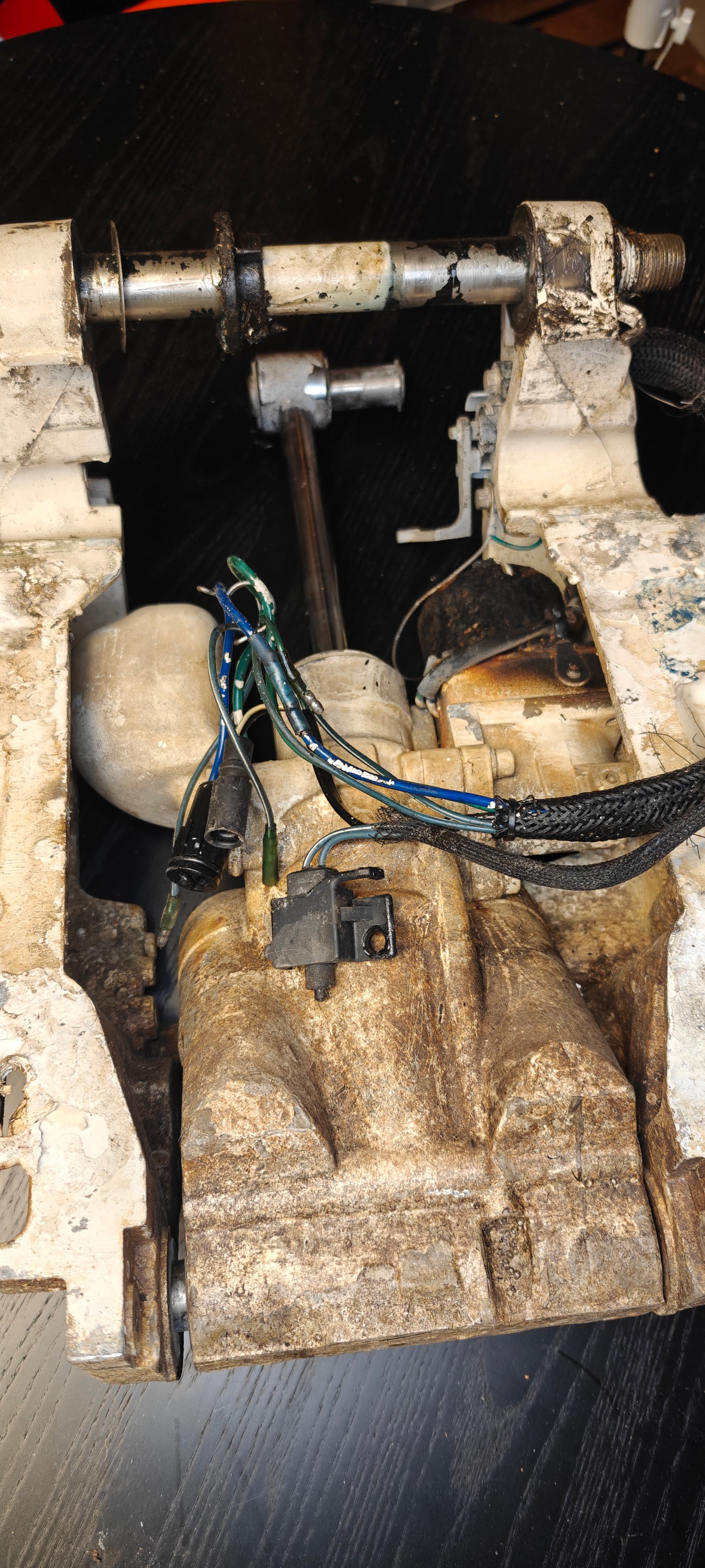 Trim/tilt enhet Johnson Evinrude