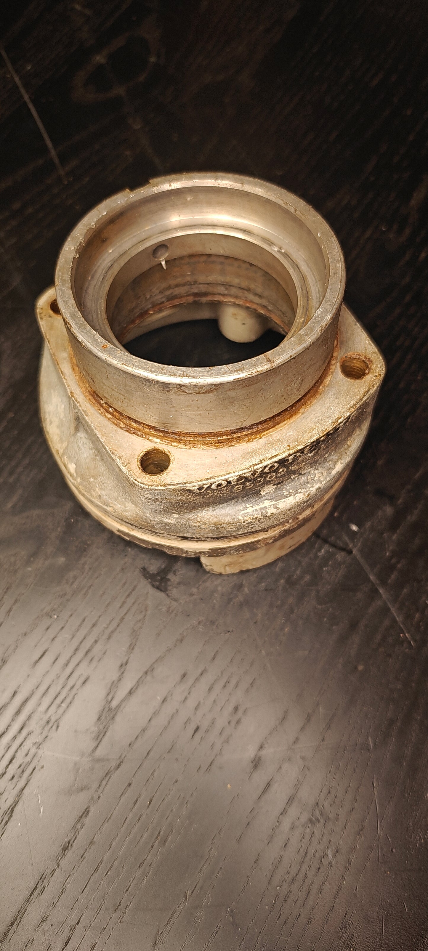 Lagerhållare volvo penta drev
