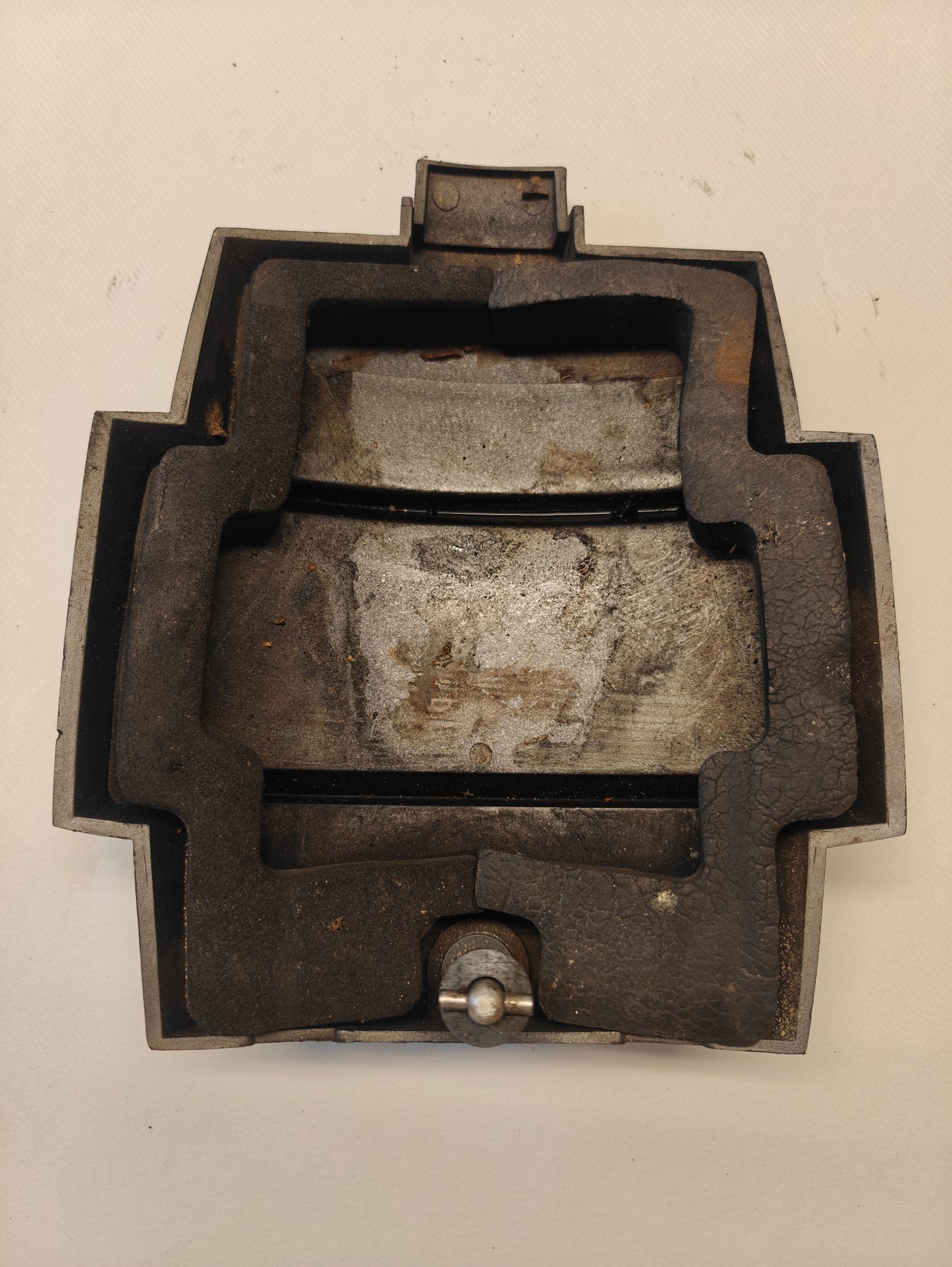 Sköld motorkåpa mariner