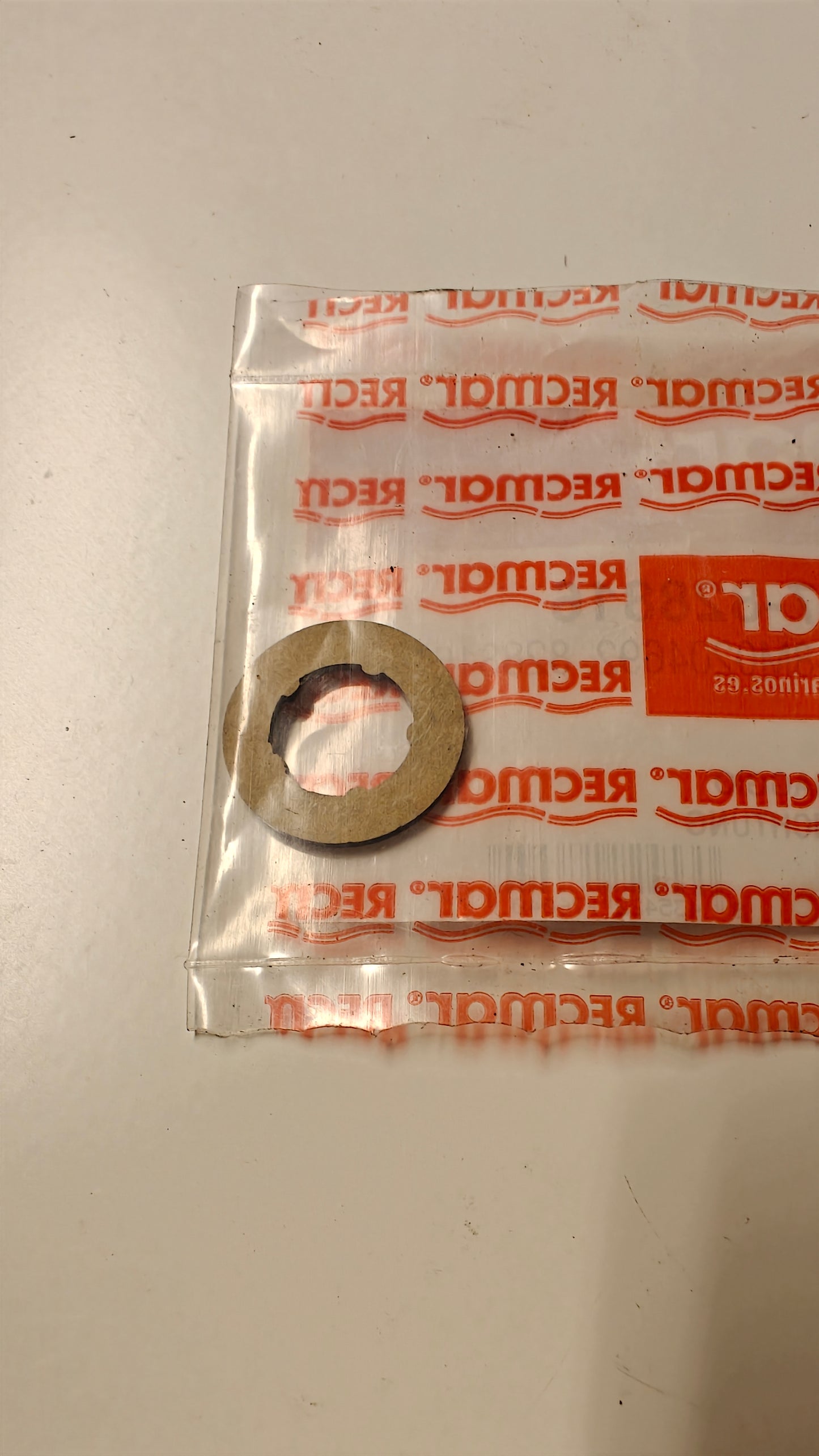 Packning till motoroljans avtappningsplugg Mercury 27-828816
