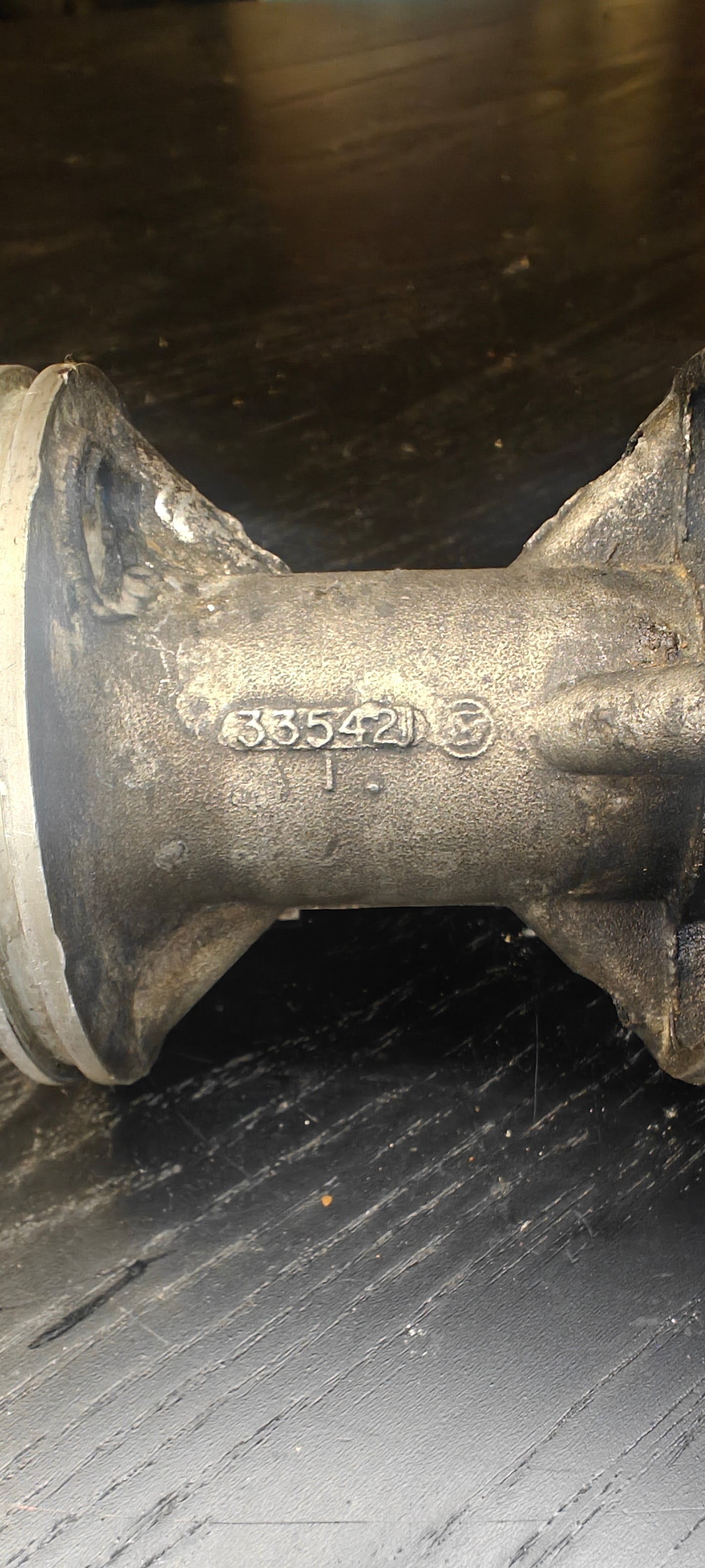 Lagerhållare Johnson Evinrude 335421