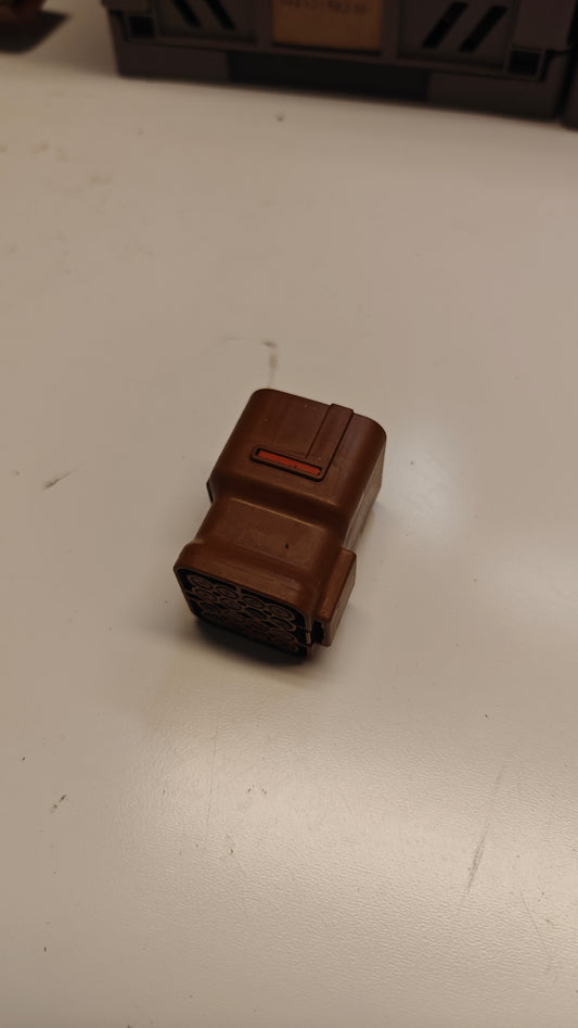 16 pin kontakt Suzuki