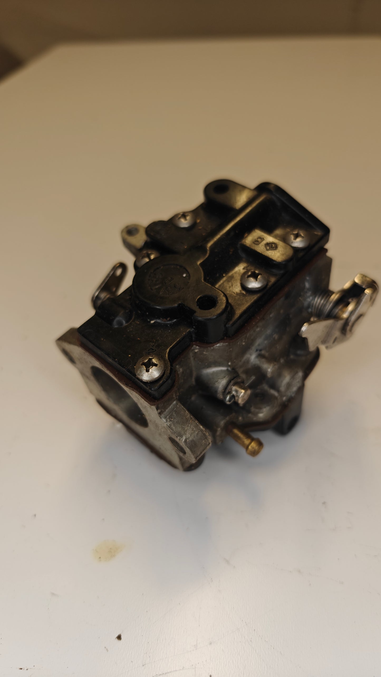 Förgasare 9,9/15 omc