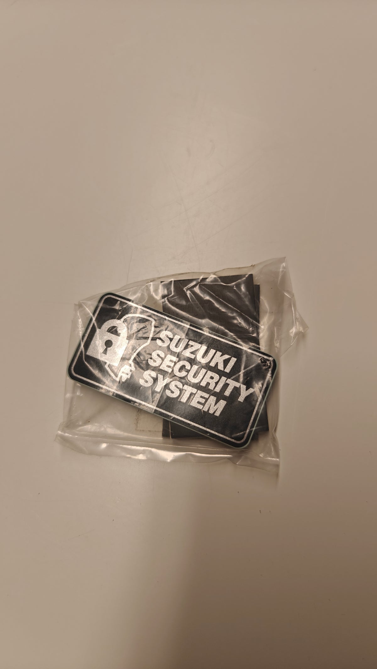 Suzuki security system dekal