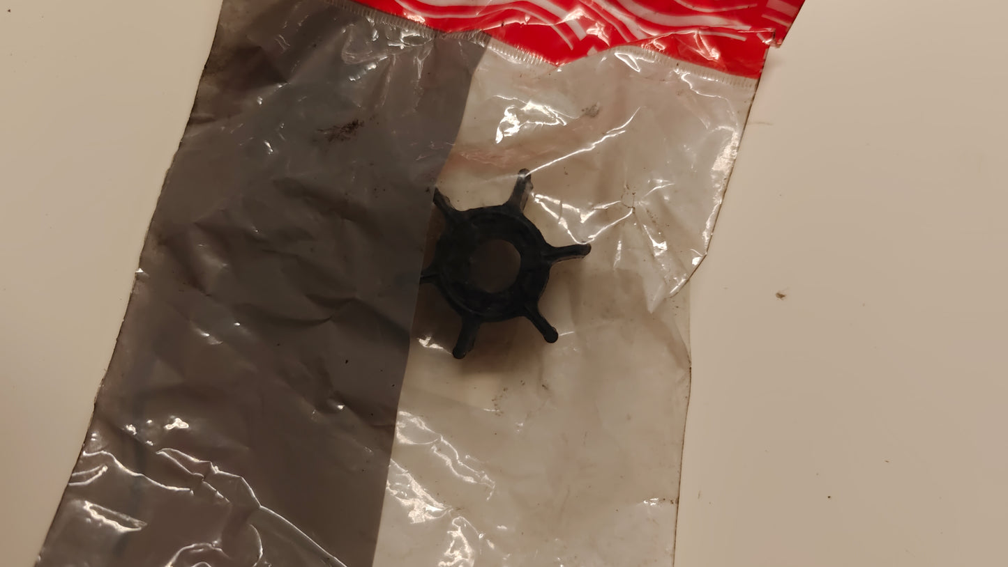Impeller Yamaha / Mariner 6–8 hk – 6G1-44352-00