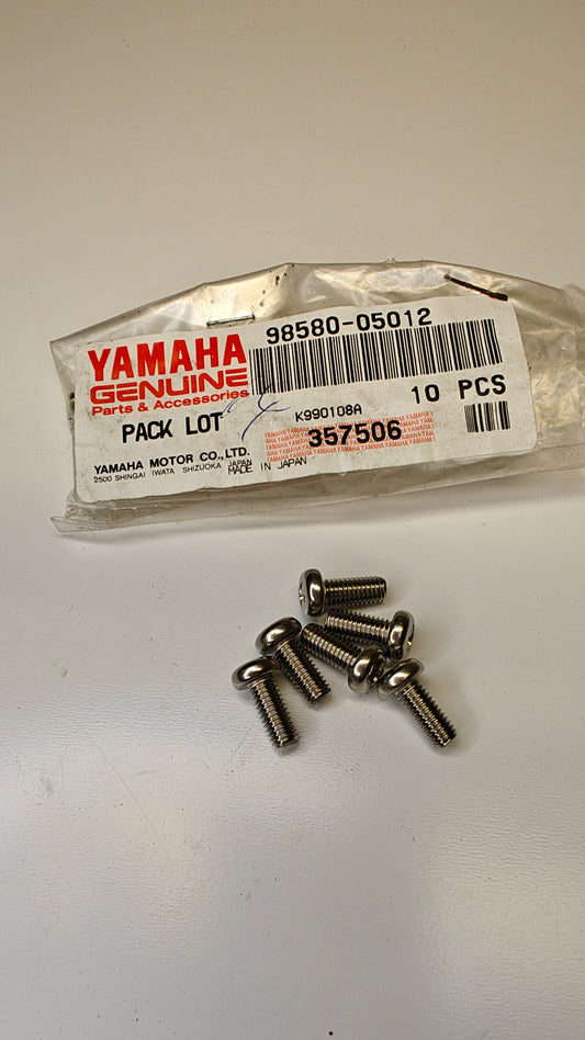 Skruv yamaha