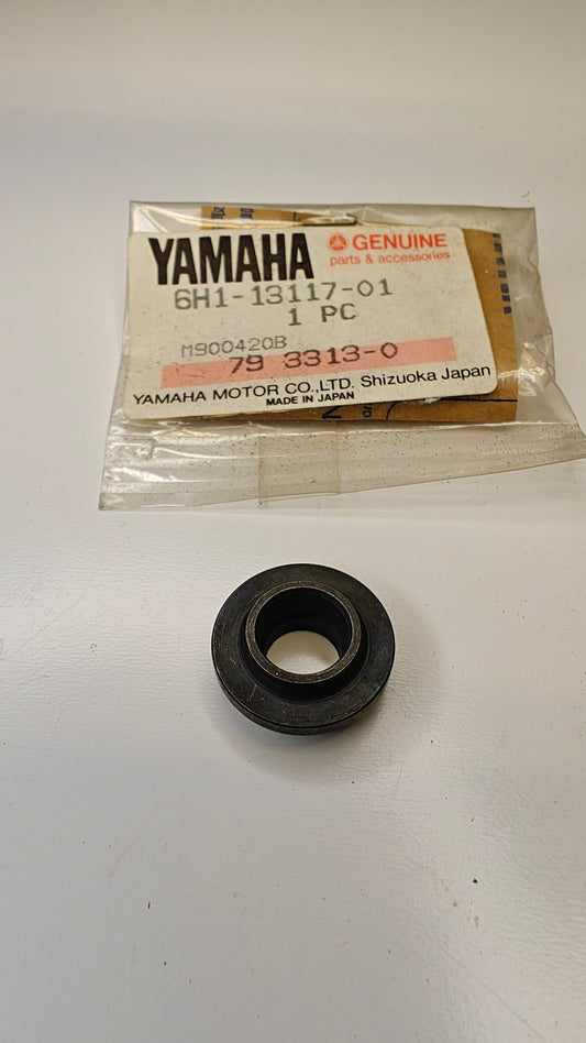 Distans yamaha 6H1-13117-01